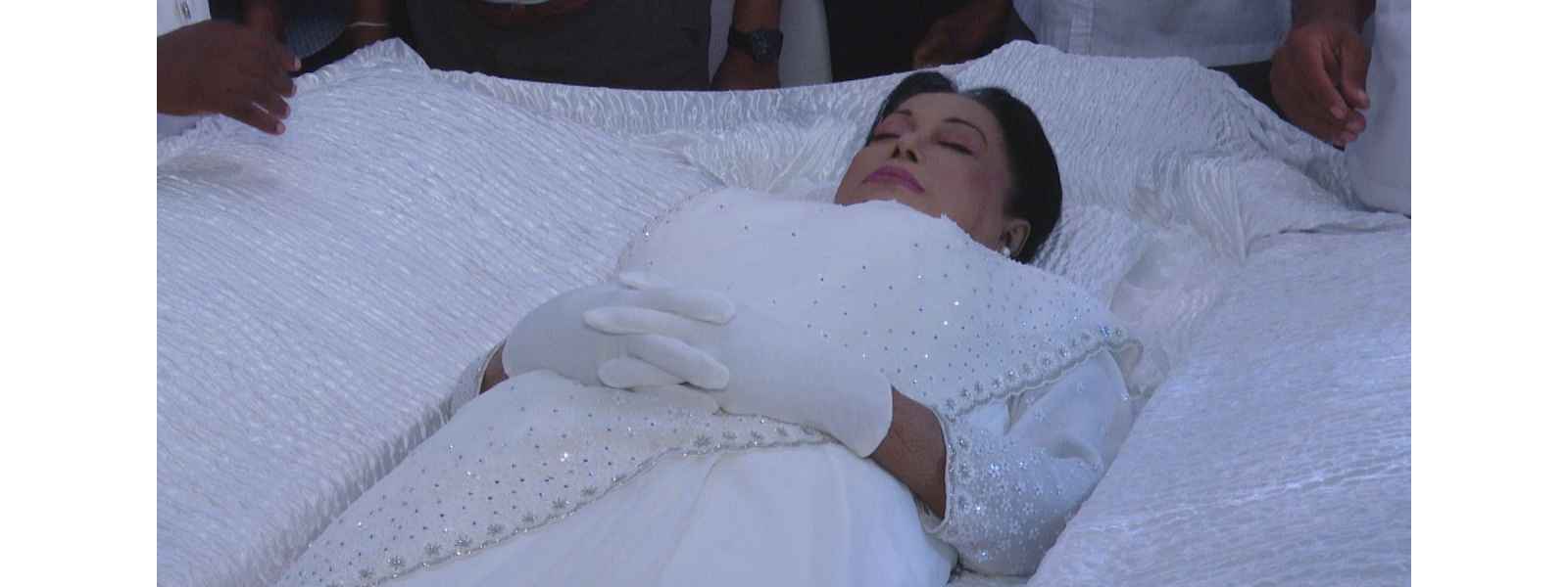 නිළි රැජිණගේ දේහය අද ජාතික චිත්‍රපට සංස්ථාවට...